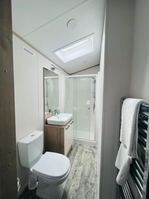 Hideaway Retreat With Hot Tub Villa Йорк Екстериор снимка